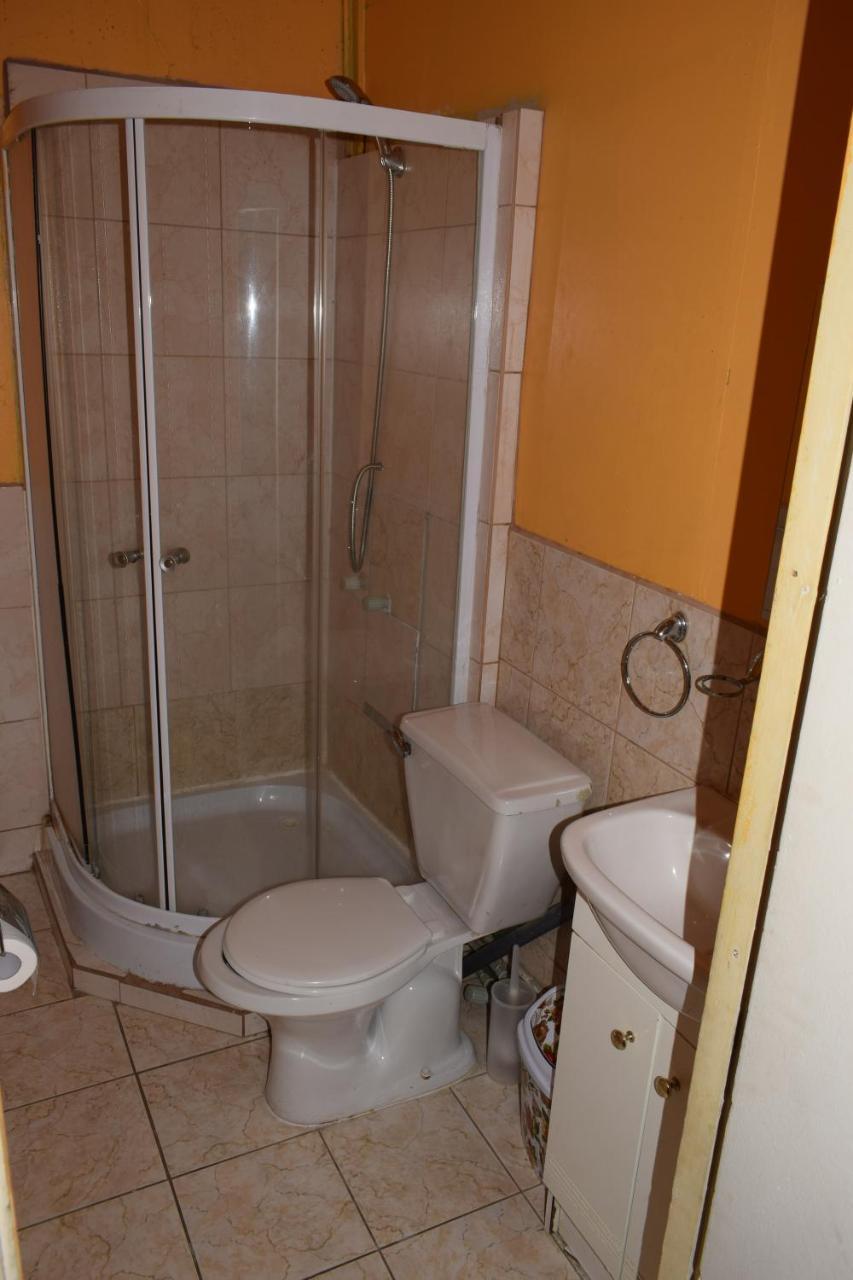 Hostal Torres Del Paine Punta Arenas Dış mekan fotoğraf