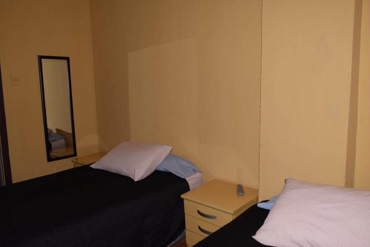 Hostal Torres Del Paine Punta Arenas Dış mekan fotoğraf